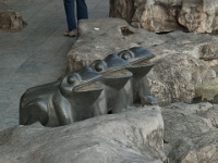 China 0080 : Frogs